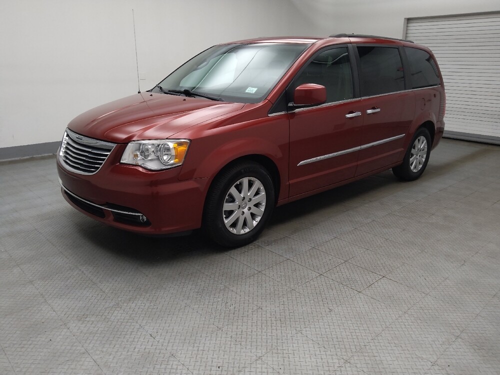 2016 Chrysler Town & Country in Lombard, IL 60148 - 18122211 2