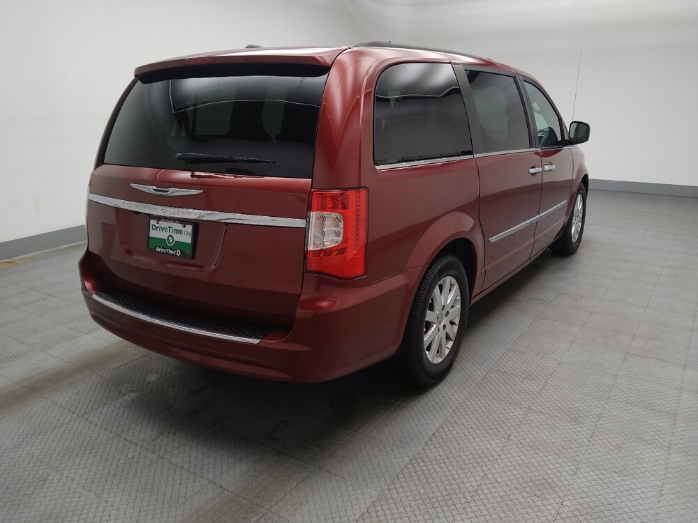 2016 Chrysler Town & Country in Lombard, IL 60148 - 18122211 9