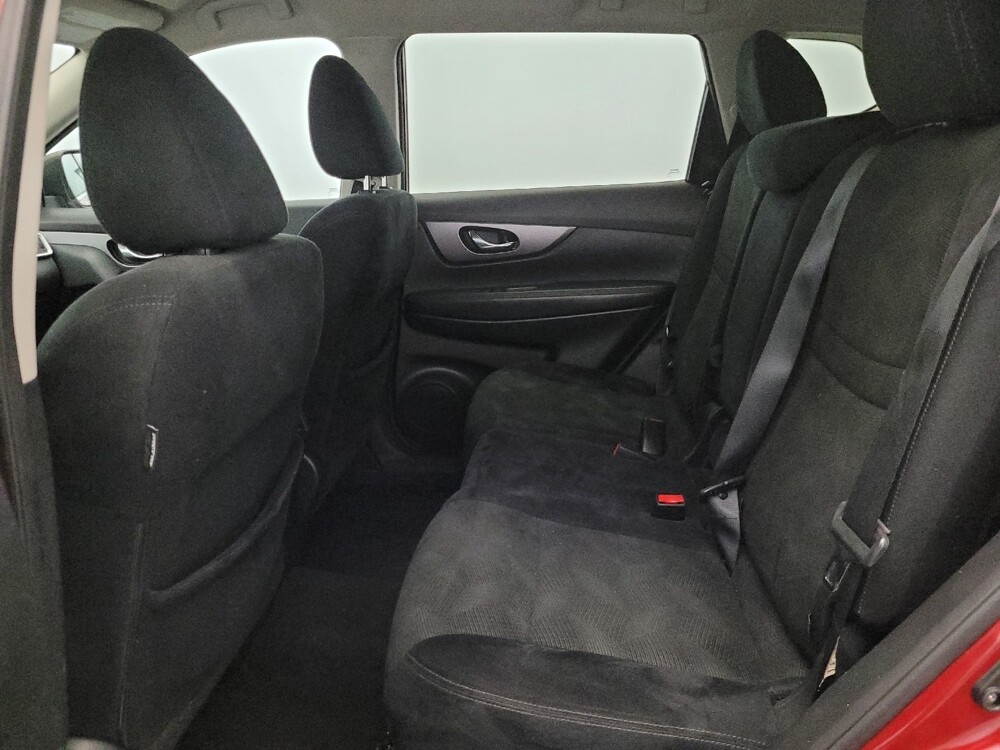 2015 Nissan Rogue in Pittsburgh, PA 15236 - 18122221 18