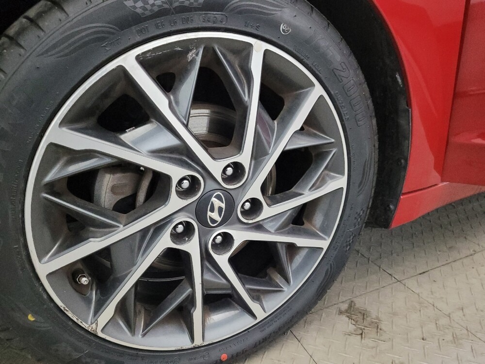 2019 Hyundai Elantra in Pittsburgh, PA 15236 - 18122222 31