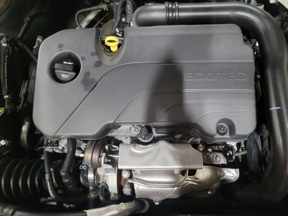 2023 Chevrolet Malibu in Pittsburgh, PA 15236 - 18122223 30