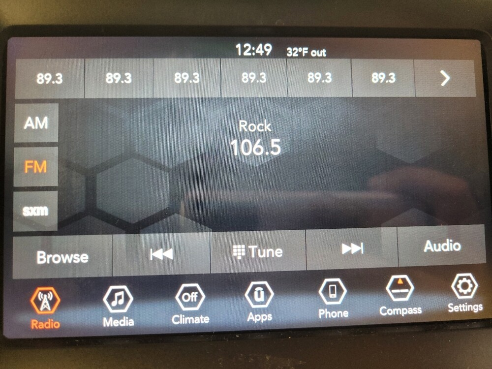 2019 Jeep Cherokee in Gastonia, NC 28056 - 18122225 25