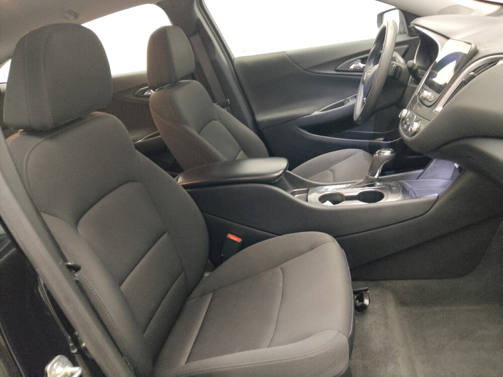 2020 Chevrolet Malibu in Birmingham, AL 35215 - 18122229 21