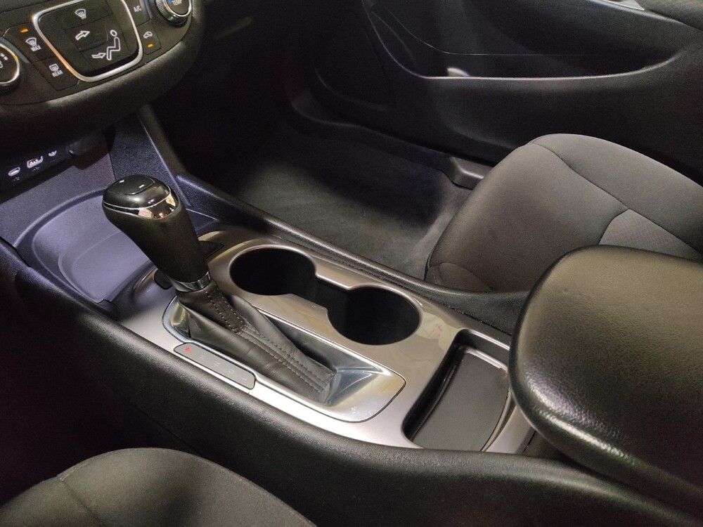 2020 Chevrolet Malibu in Birmingham, AL 35215 - 18122229 26