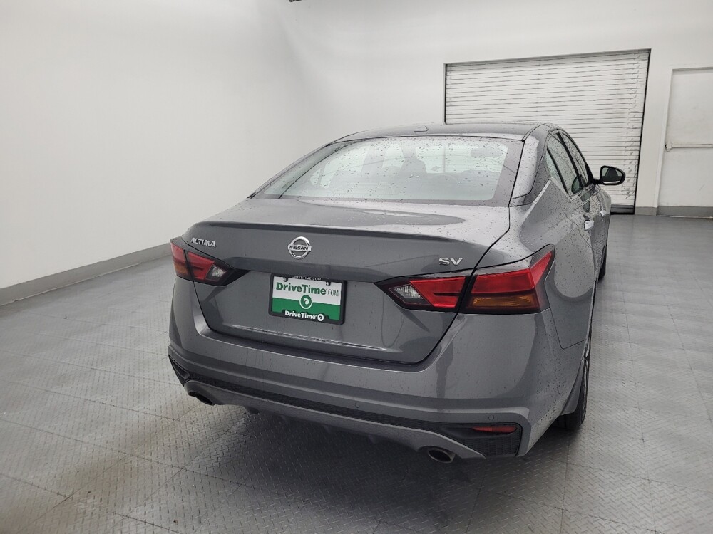 2019 Nissan Altima in Raleigh, NC 27604 - 18122233 7