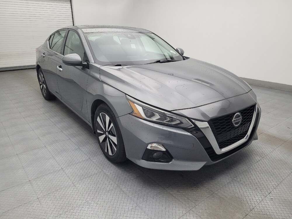 2019 Nissan Altima in Raleigh, NC 27604 - 18122233 13