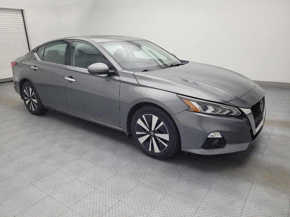 2019 Nissan Altima in Raleigh, NC 27604 - 18122233 11