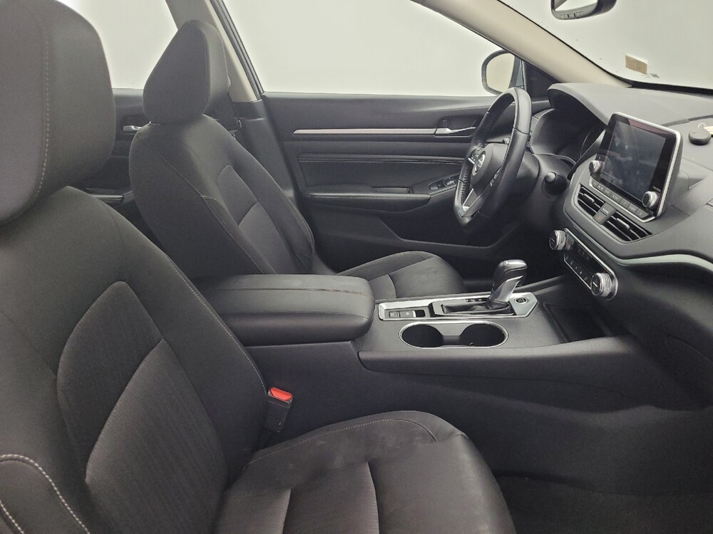 2019 Nissan Altima in Raleigh, NC 27604 - 18122233 21