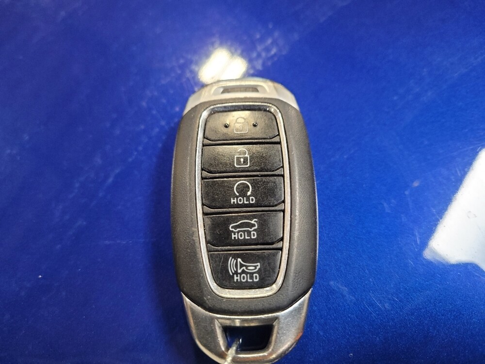 2021 Hyundai Elantra in Riverside, CA 92504 - 18122246 32