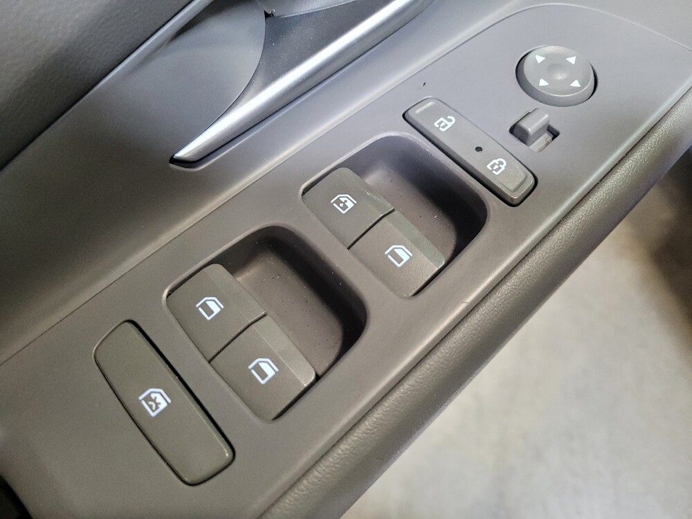 2021 Hyundai Elantra in Riverside, CA 92504 - 18122246 27