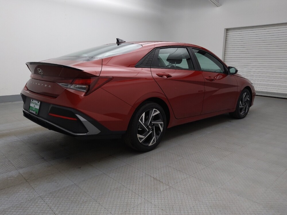 2025 Hyundai Elantra in Denver, CO 80012 - 18122247 10