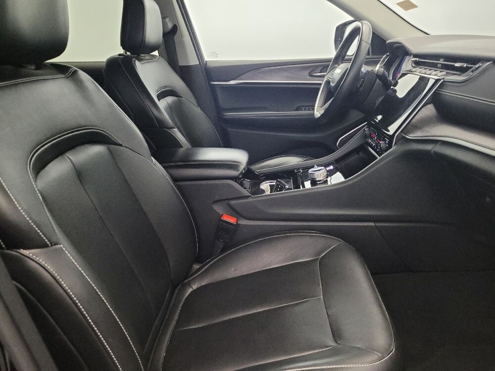 2022 Jeep Grand Cherokee L in Pittsburgh, PA 15236 - 18122257 21