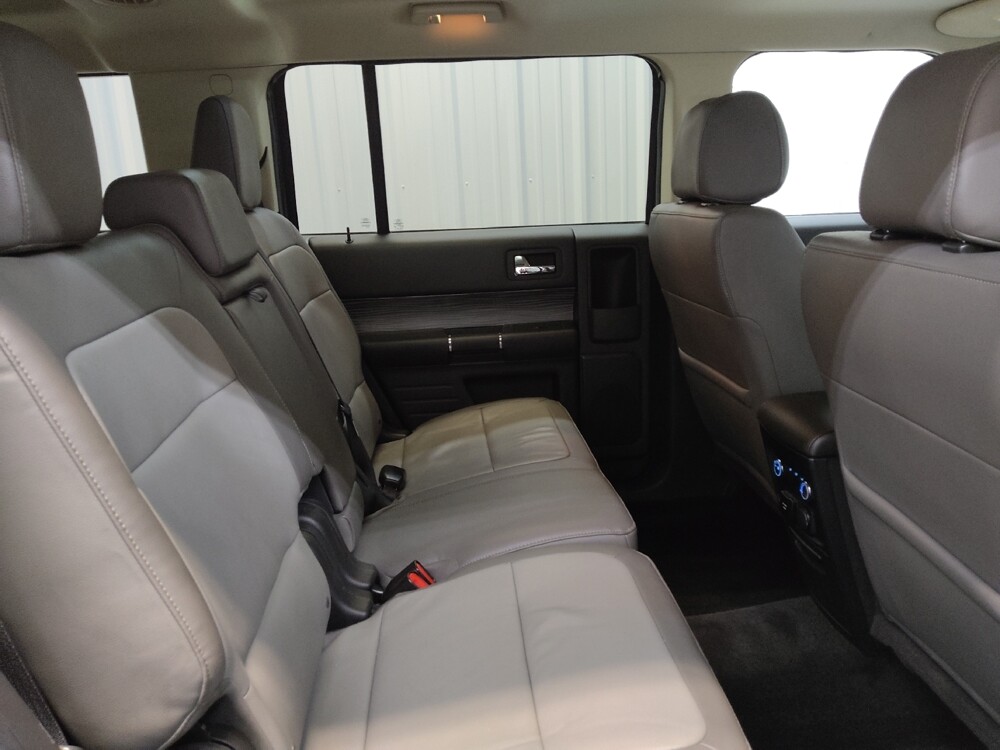 2019 Ford Flex in Cincinnati, OH 45255 - 18122262 19