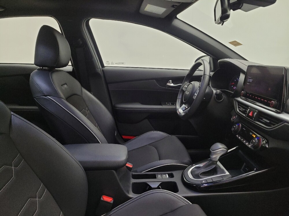 2024 Kia Forte in Cincinnati, OH 45255 - 18122263 21