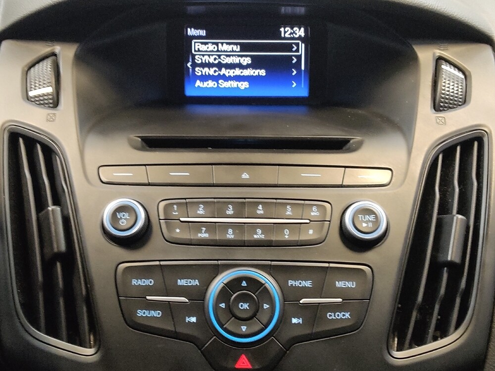 2017 Ford Focus in Fairfield, OH 45014 - 18122265 25