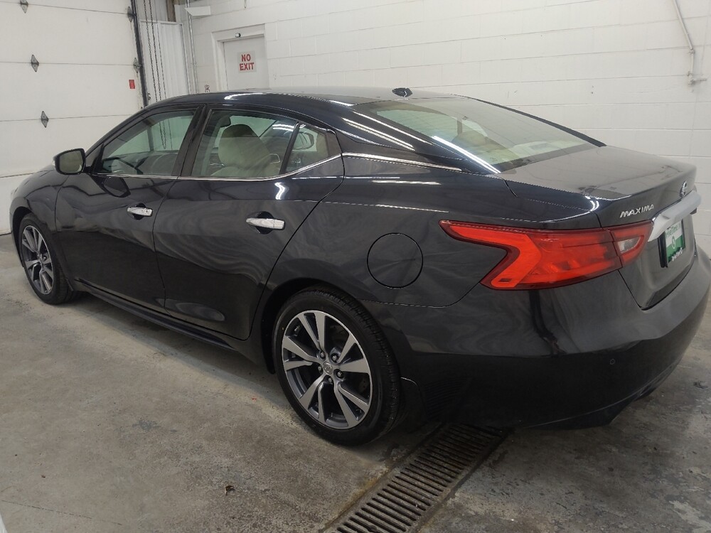 2017 Nissan Maxima in Cincinnati, OH 45255 - 18122268 3