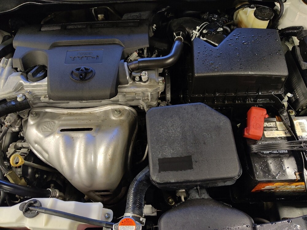 2016 Toyota Camry in Houston, TX 77034 - 18122277 30