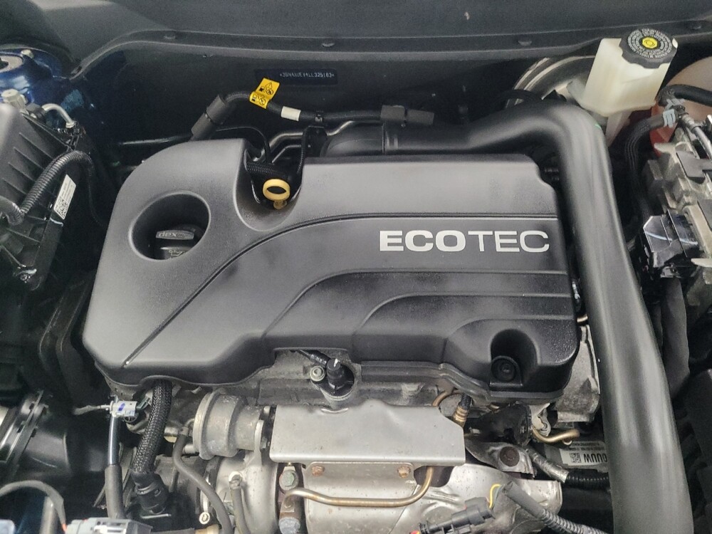 2020 Chevrolet Equinox in Ft Wayne, IN 46805 - 18122279 30