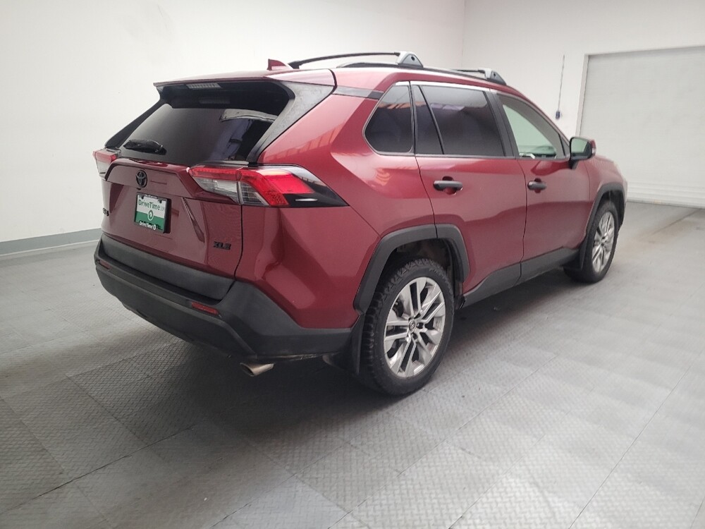 2019 Toyota RAV4 in Montclair, CA 91763 - 18122280 9