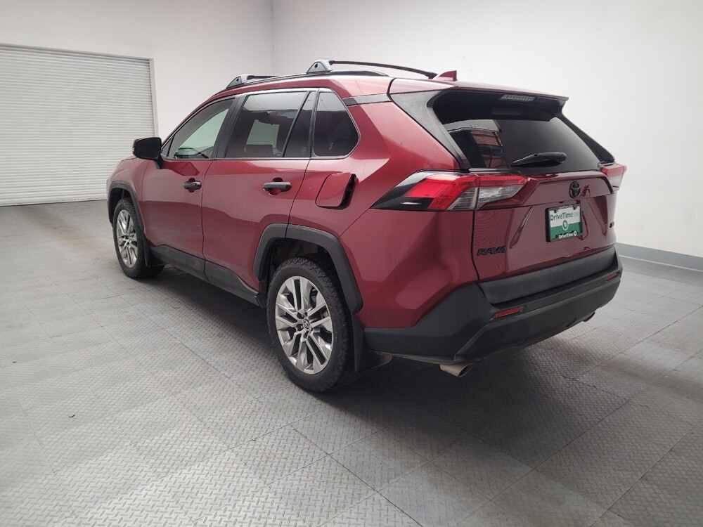 2019 Toyota RAV4 in Montclair, CA 91763 - 18122280 5