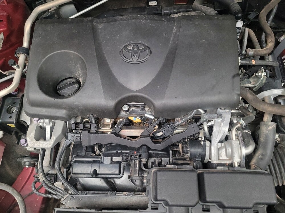 2019 Toyota RAV4 in Montclair, CA 91763 - 18122280 30