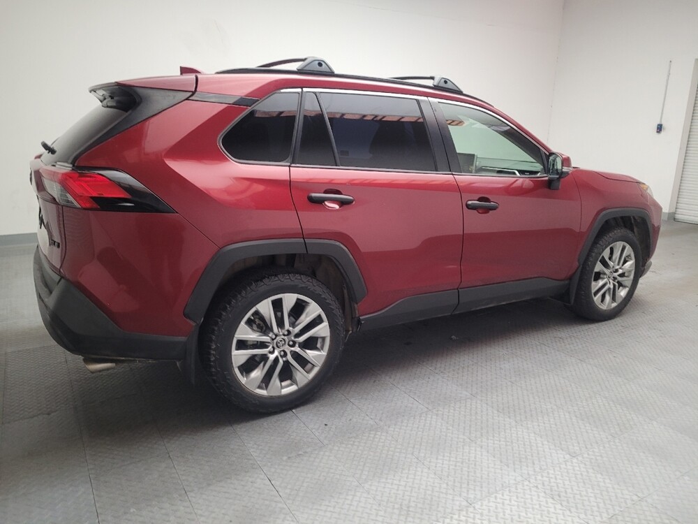 2019 Toyota RAV4 in Montclair, CA 91763 - 18122280 10