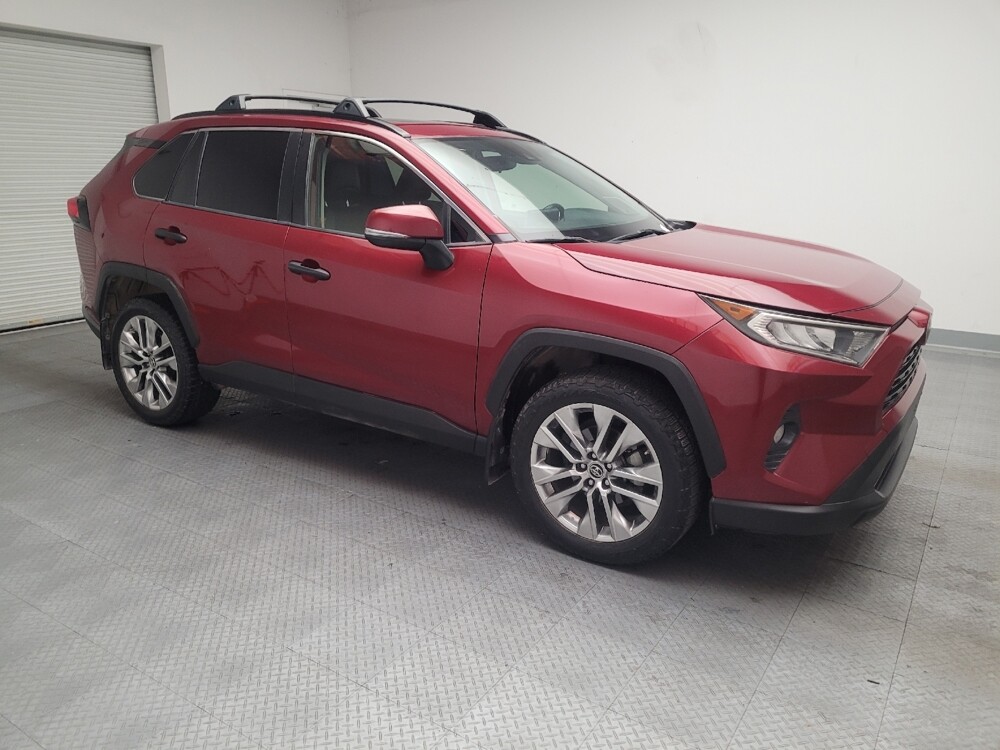 2019 Toyota RAV4 in Montclair, CA 91763 - 18122280 11