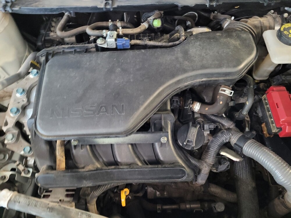 2017 Nissan Rogue Sport in Riverside, CA 92504 - 18122290 30