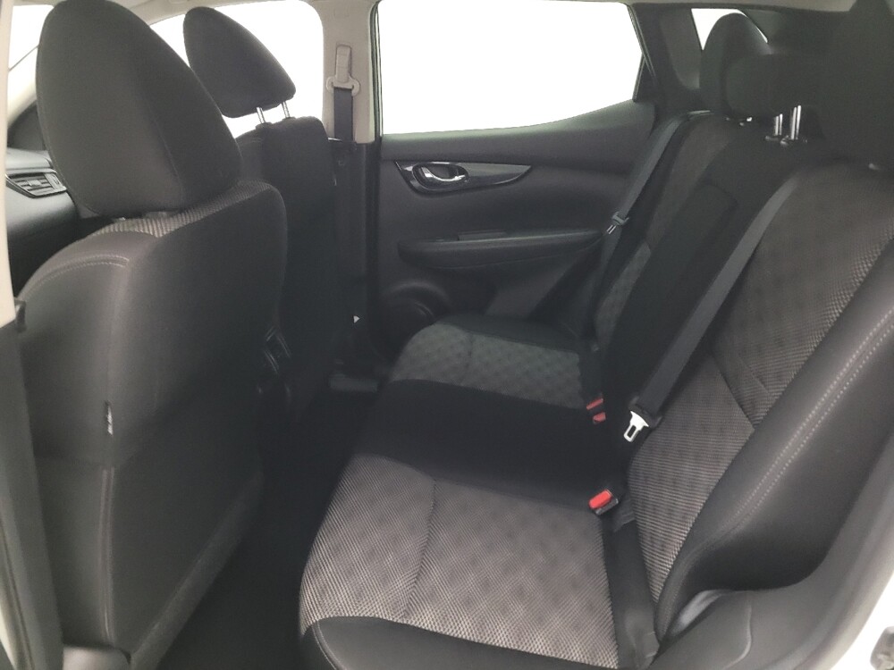 2017 Nissan Rogue Sport in Riverside, CA 92504 - 18122290 18