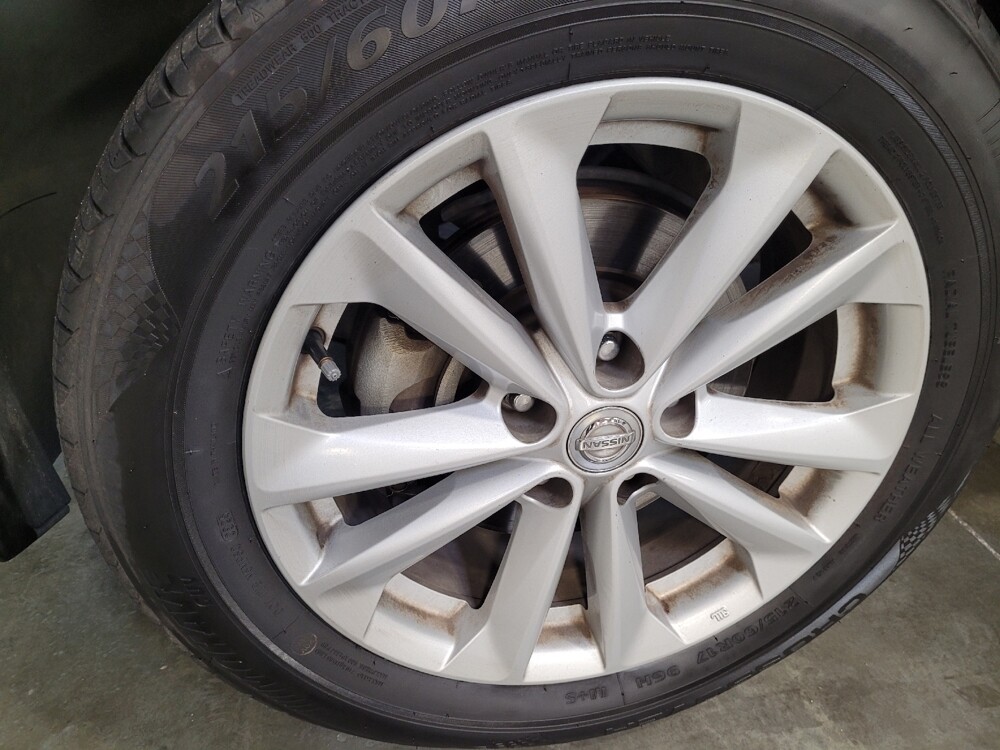 2017 Nissan Rogue Sport in Riverside, CA 92504 - 18122290 31