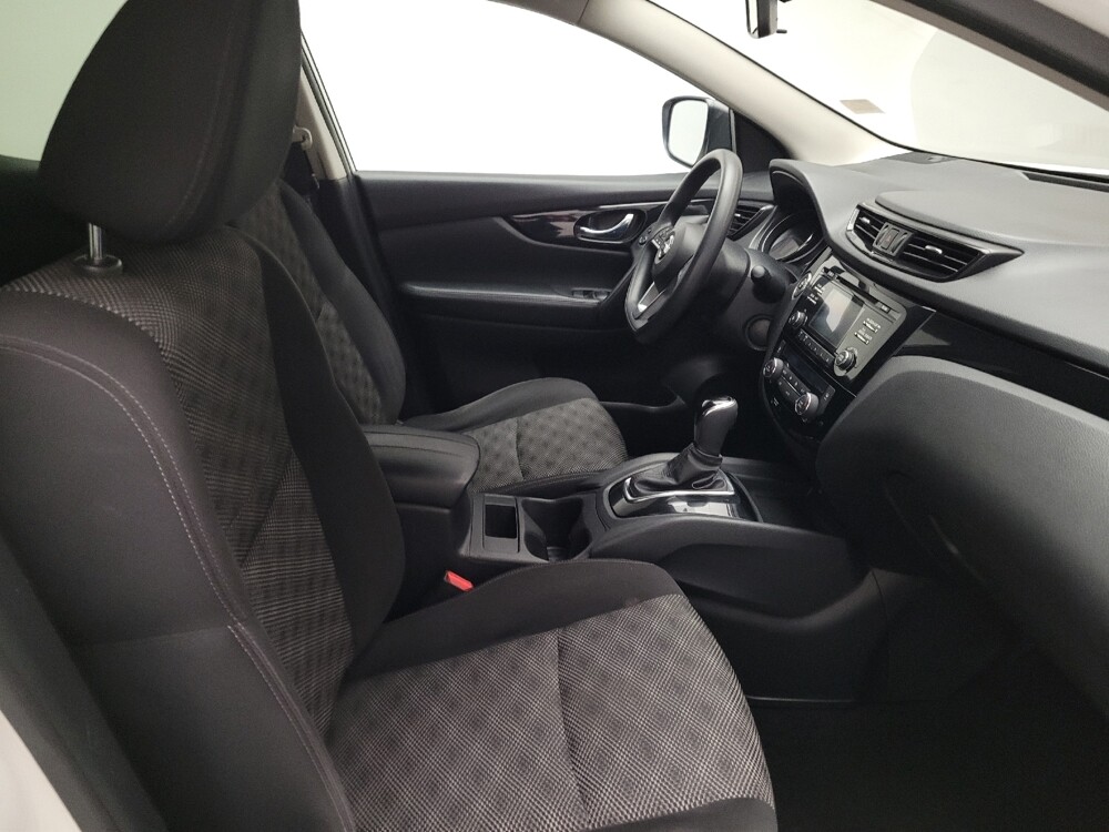 2017 Nissan Rogue Sport in Riverside, CA 92504 - 18122290 21