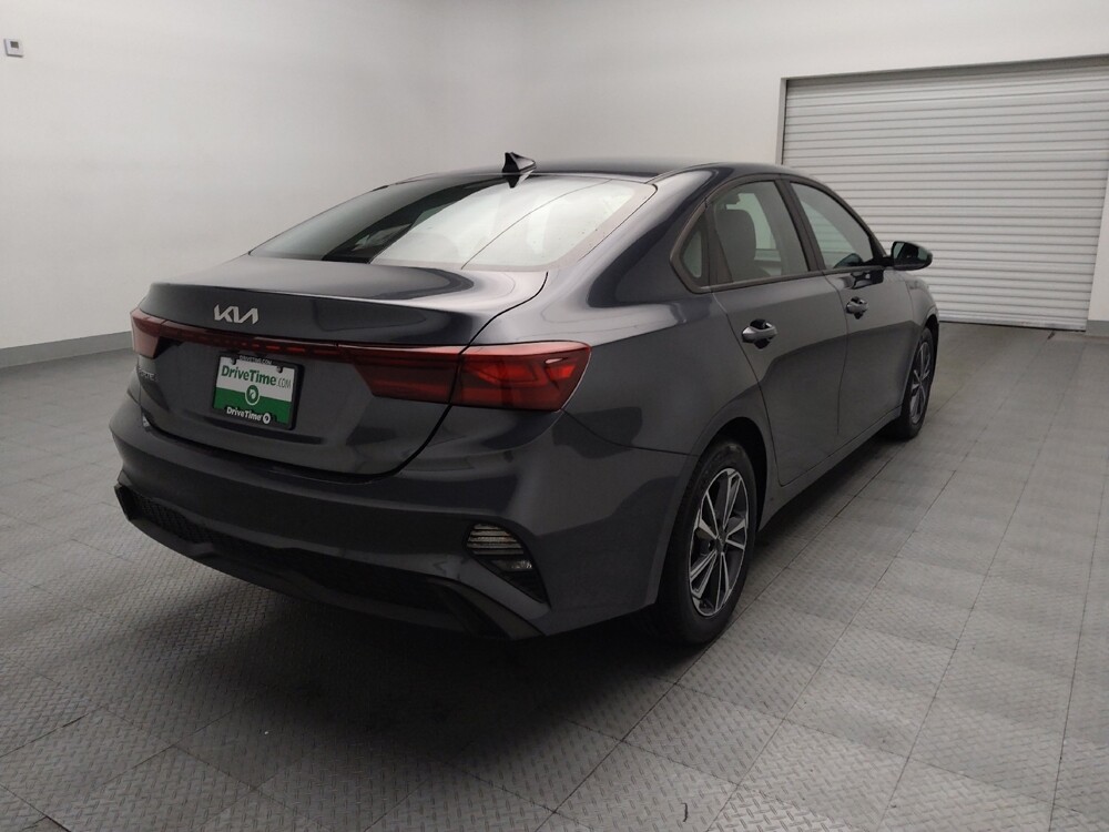 2024 Kia Forte in Plano, TX 75074 - 18122304 9