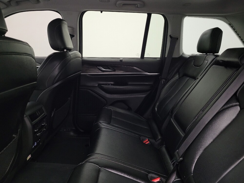 2023 Jeep Grand Cherokee in Maple Heights, OH 44137 - 18122306 18