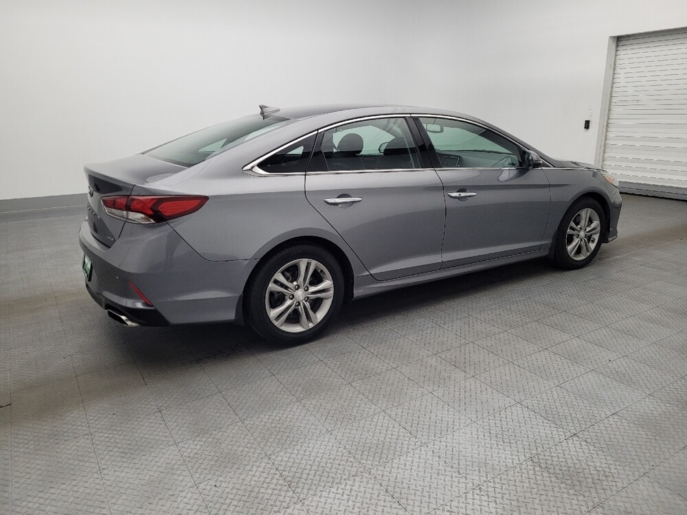 2018 Hyundai Sonata in Kissimmee, FL 34744 - 18122313 10