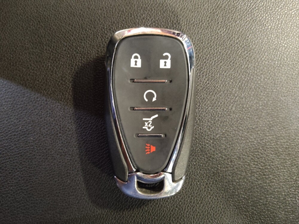 2019 Chevrolet Equinox in Savannah, GA 31419 - 18122317 32