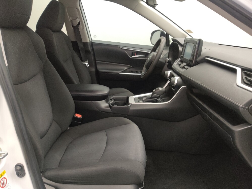 2019 Toyota RAV4 in Savannah, GA 31419 - 18122321 21