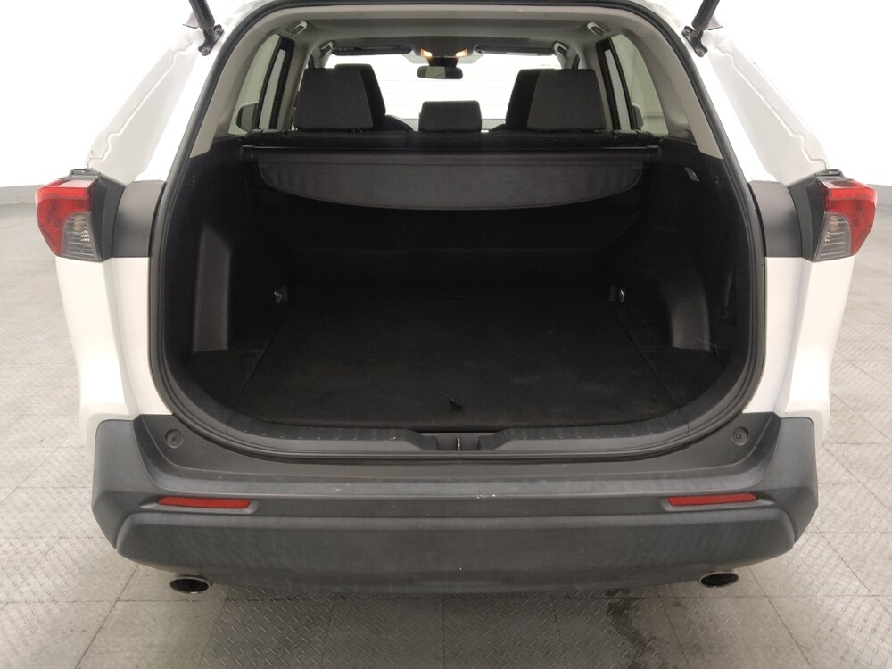 2019 Toyota RAV4 in Savannah, GA 31419 - 18122321 29