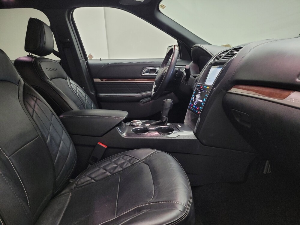 2018 Ford Explorer in Grand Rapids, MI 49508 - 18122328 21