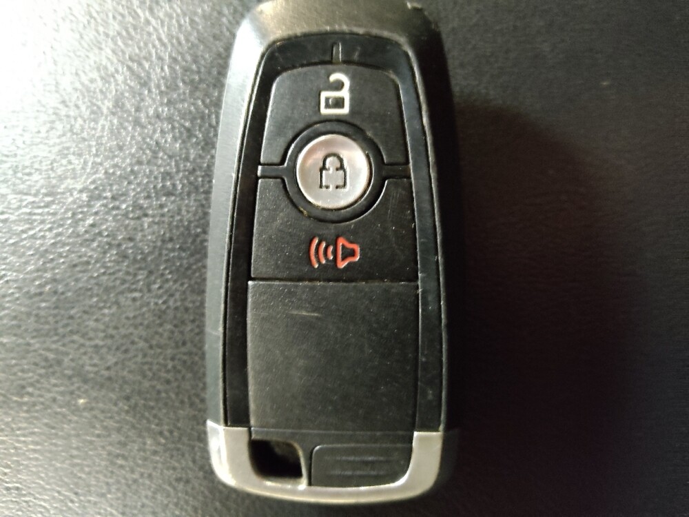 2022 Ford Edge in Greenville, SC 29607 - 18122332 32