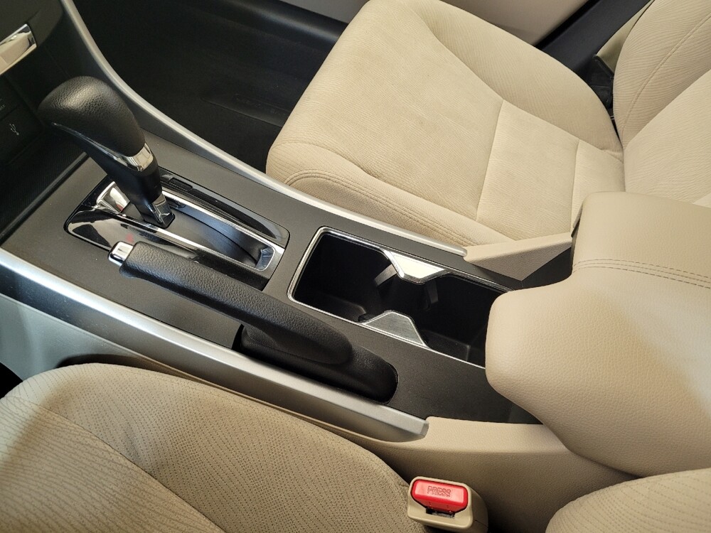 2015 Honda Accord in Columbus, OH 43228 - 18122336 26