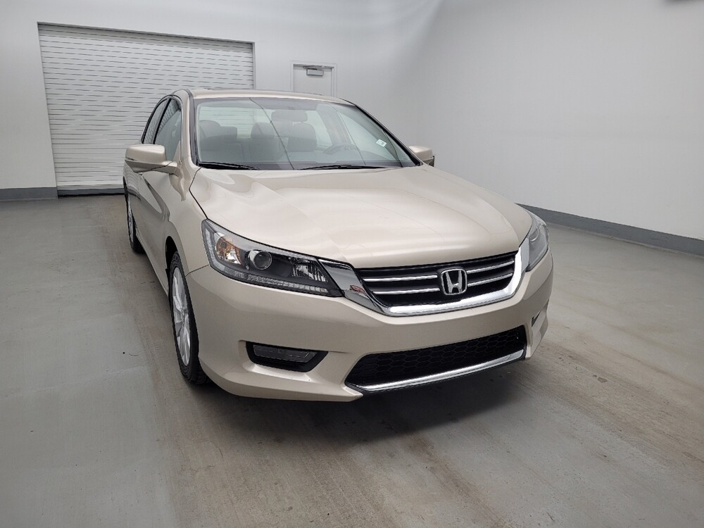 2015 Honda Accord in Columbus, OH 43228 - 18122336 14