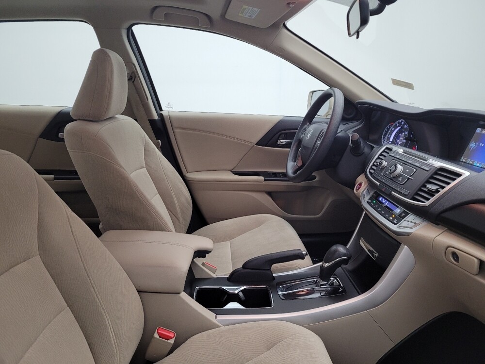 2015 Honda Accord in Columbus, OH 43228 - 18122336 21