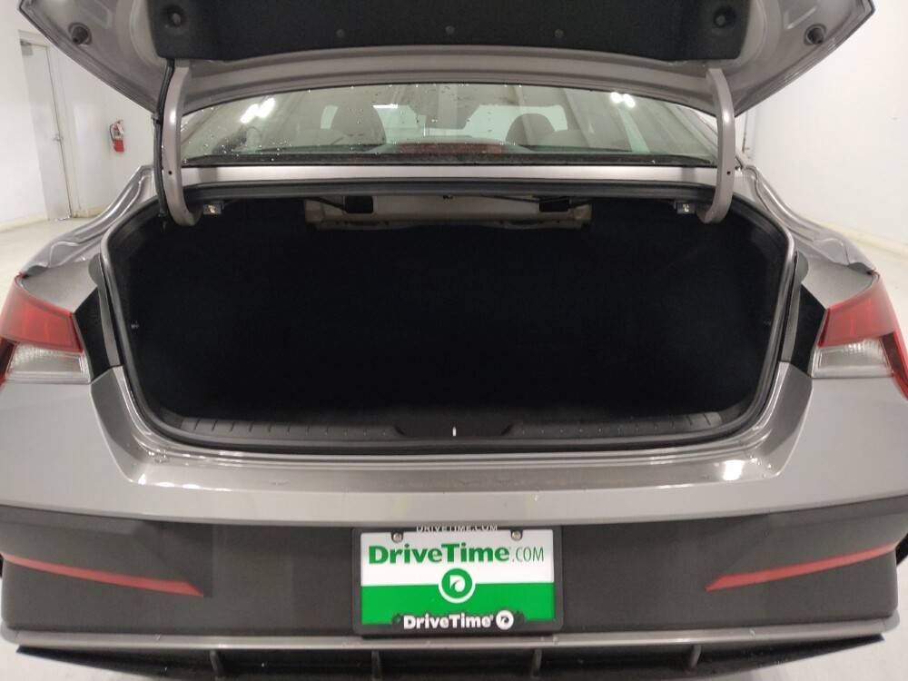 2025 Hyundai Elantra in Columbus, OH 43231 - 18122338 29