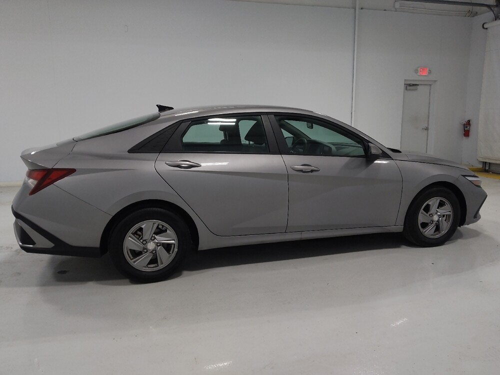 2025 Hyundai Elantra in Columbus, OH 43231 - 18122338 9