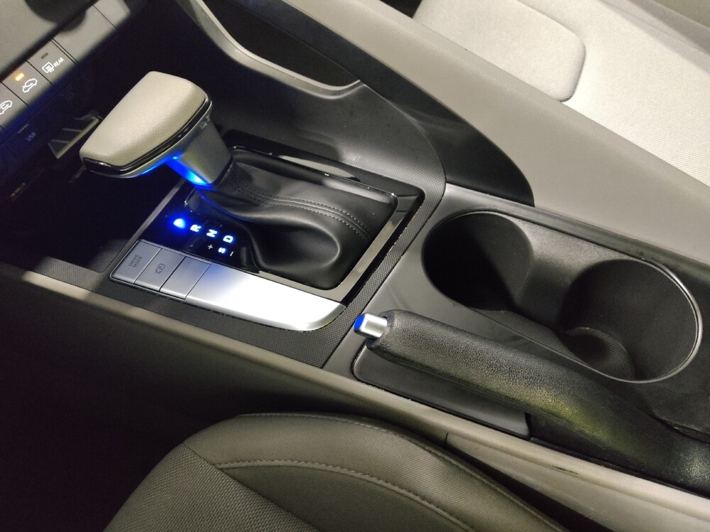 2025 Hyundai Elantra in Columbus, OH 43231 - 18122338 26
