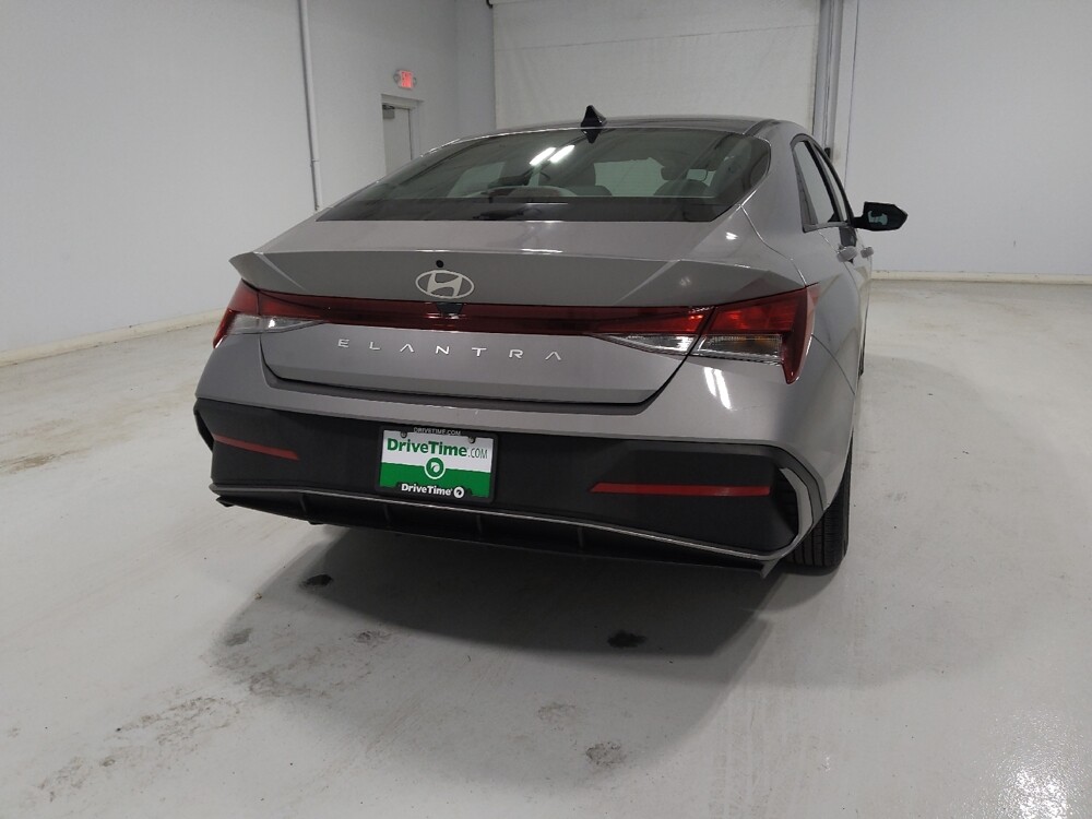 2025 Hyundai Elantra in Columbus, OH 43231 - 18122338 7
