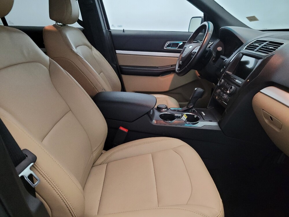 2017 Ford Explorer in Pittsburgh, PA 15236 - 18122344 21