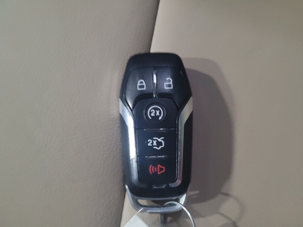 2017 Ford Explorer in Pittsburgh, PA 15236 - 18122344 32