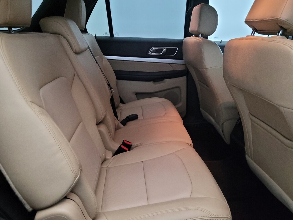 2017 Ford Explorer in Pittsburgh, PA 15236 - 18122344 19
