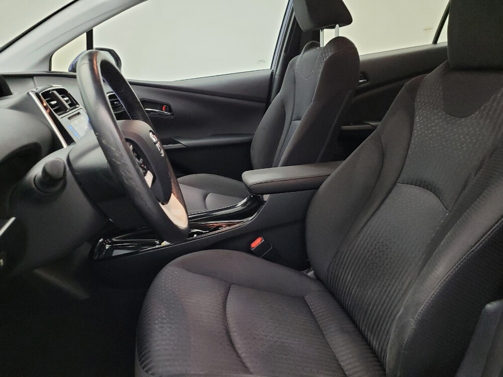 2017 Toyota Prius in Glendale, AZ 85301 - 18122348 17